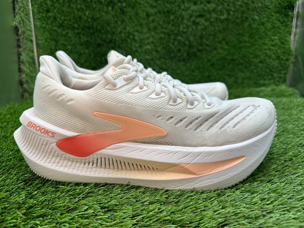 Brooks Glycerin Max 2 1204681B197 Athletic Sneaker Womens 9.5B White Mesh Sports